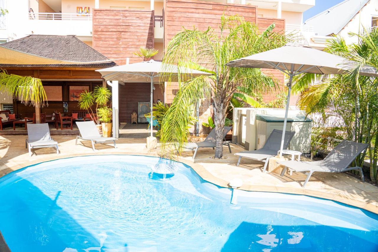 Le Kerveguen Hotel Saint-Gilles-les Bains Kültér fotó