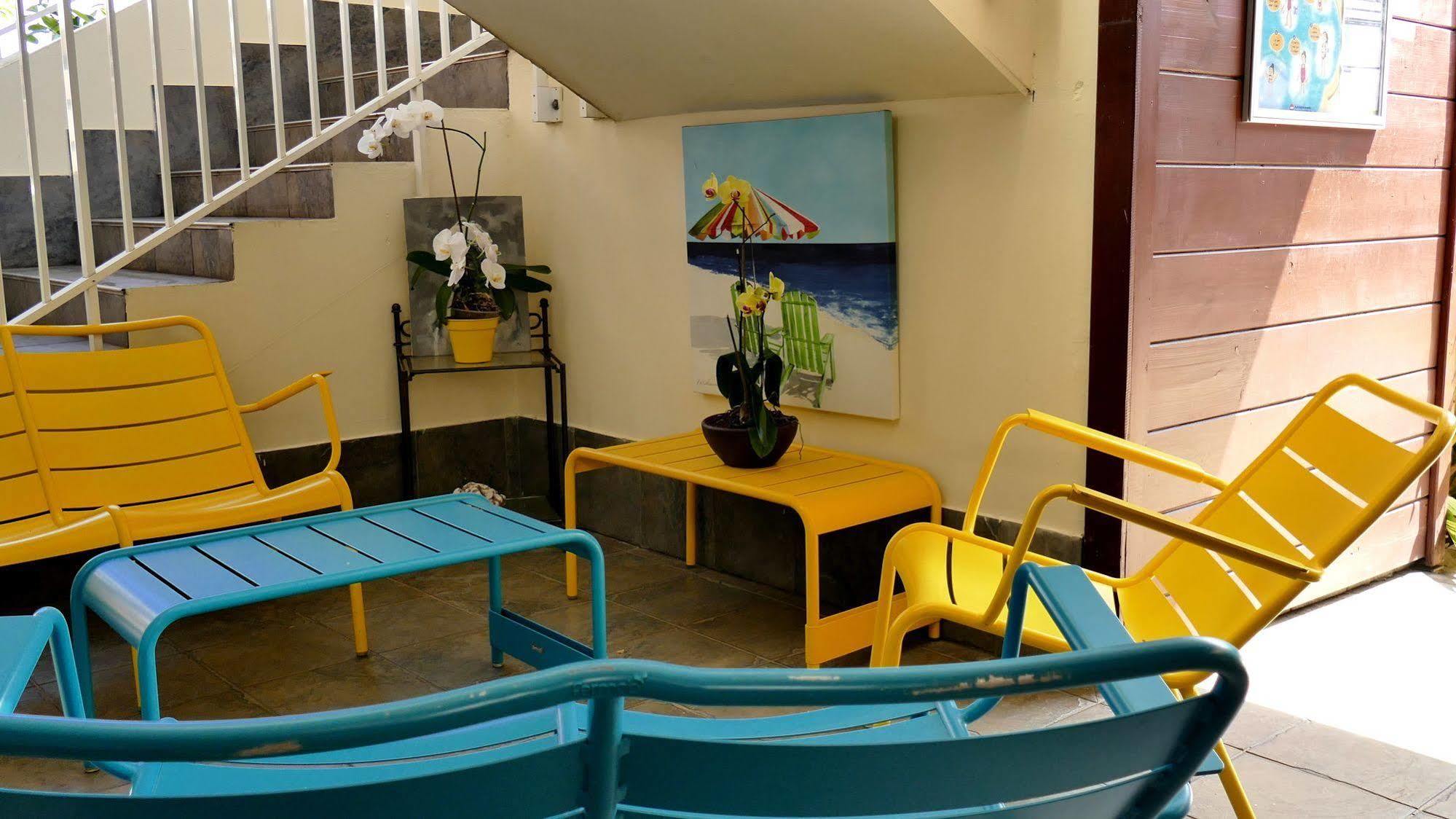 Le Kerveguen Hotel Saint-Gilles-les Bains Kültér fotó